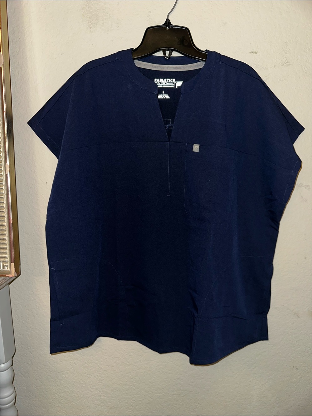 Fabletics navy scrub top size large